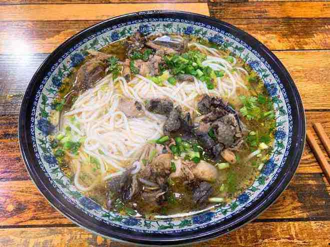 鸡吃米线瓜嘛,探寻传统美食的趣味与智慧