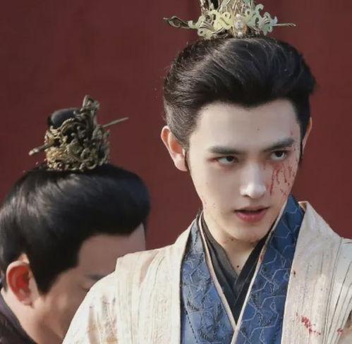 古装美男吃瓜视频